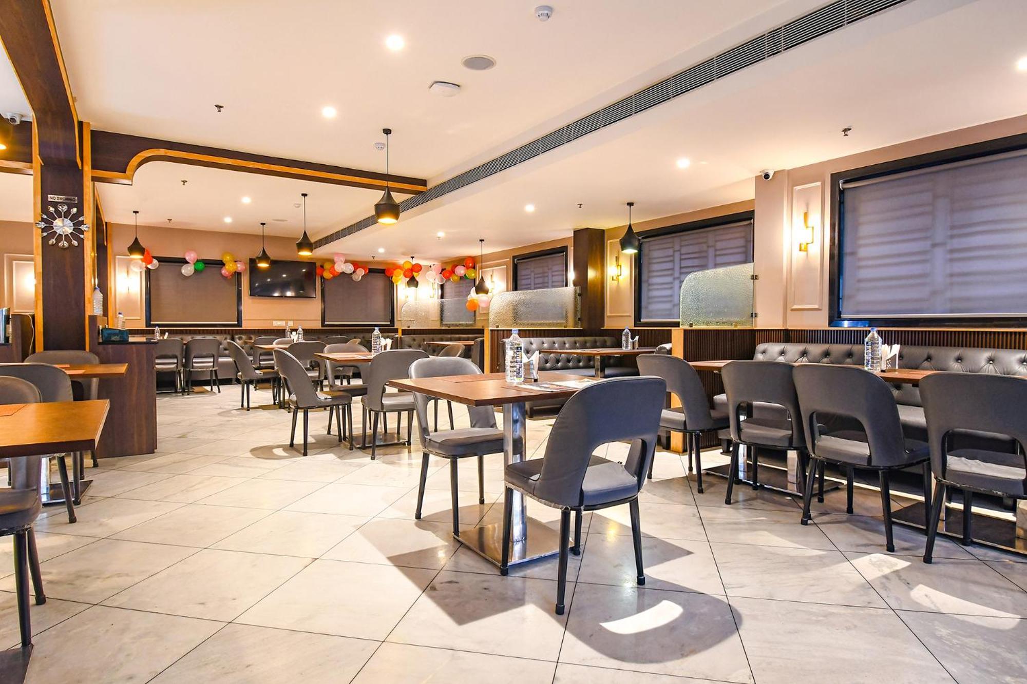 Fabhotel Kitchen Q Inn - Belaghata 콜카타 외부 사진